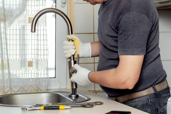 Kitchen Faucet Leak Repair in Youngstown