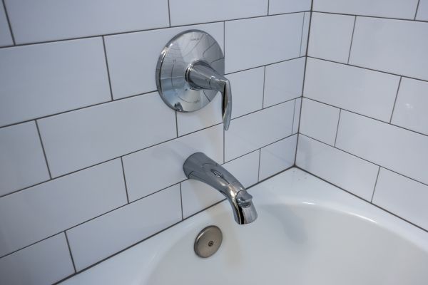 Tub Spout Replacement in Youngstown