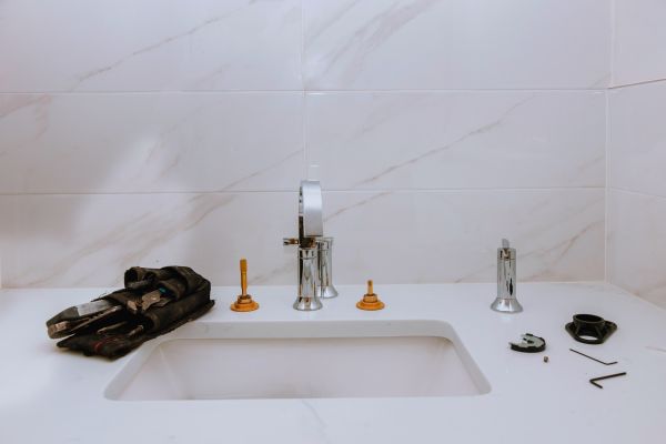 Porcelain Sink Installation in Youngstown